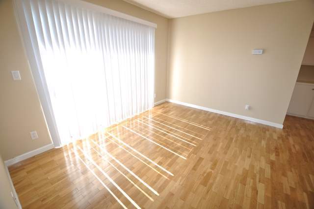 Building Photo - 12249 Oxnard St