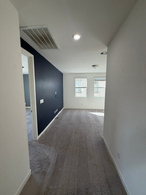 Building Photo - Gorgeous Lathrop 4 Bedroom 3 Bathroom plus a loft area home