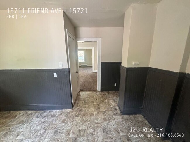 Building Photo - 15711 Friend Ave