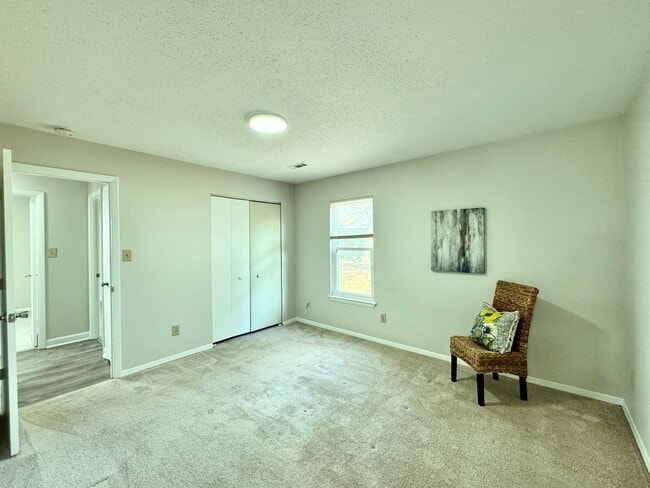 Building Photo - Updated & Ready NOW! Adorable 3-Bedroom Ranch 4 Miles to Dam Neck Base & Oceana - HUGE Fenced Bac...