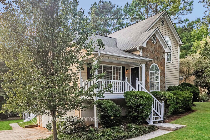 Building Photo - 4200 Pullman Ln