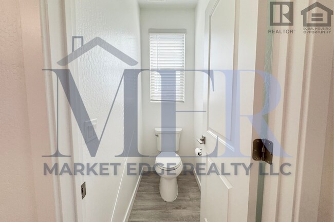 Building Photo - 2Bed/2Bath Gated Turnkey Home in Wickenburg! Ready for Immediate Move-In! -- 4 CAR GARAGE!