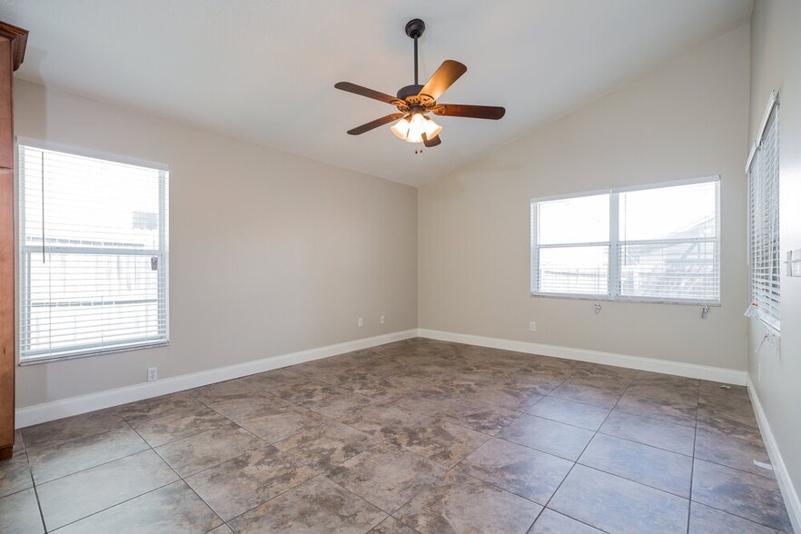 Building Photo - 2653 Cahill Way