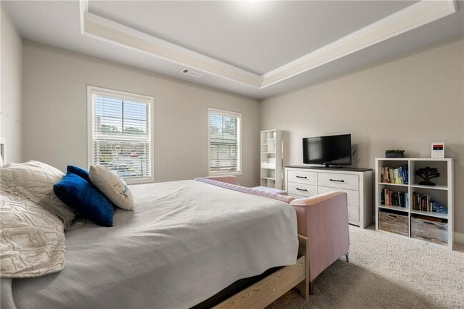 Building Photo - 2170 Trelipe Dr