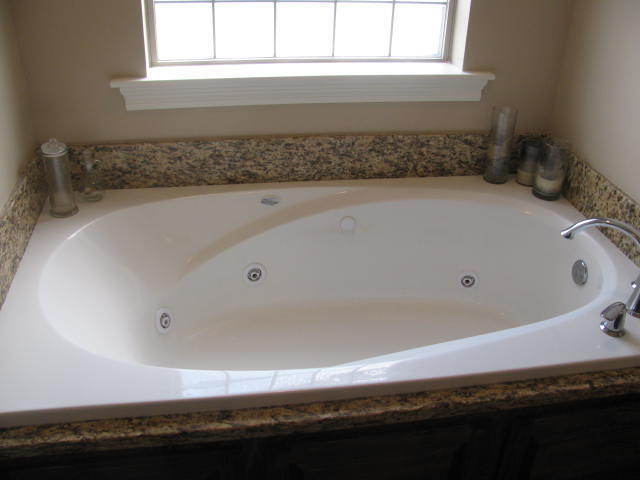 Building Photo - 550 Hickory Ridge Rd