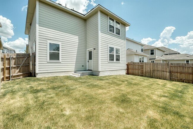 Building Photo - 2615 Paragon Fox Dr
