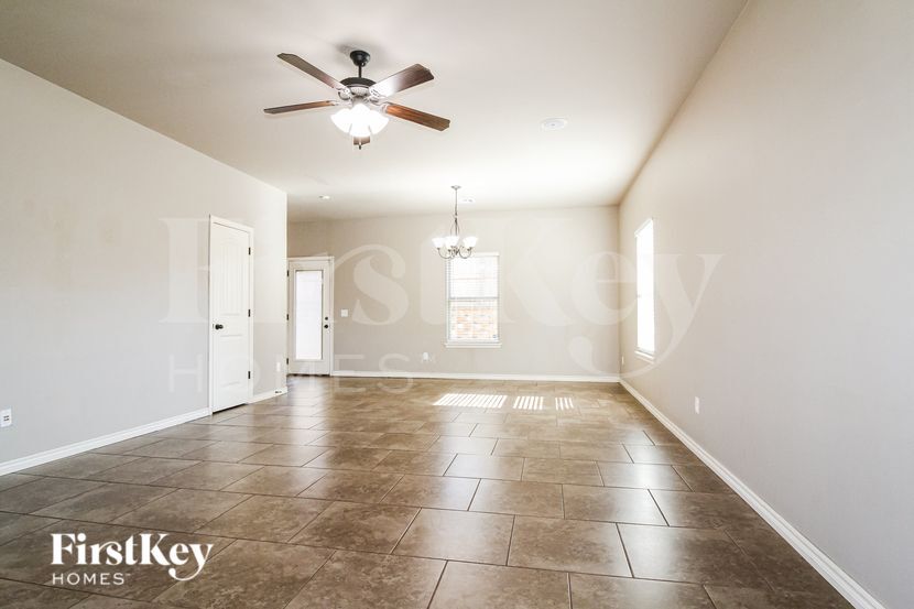 Building Photo - 12016 Garden Ct