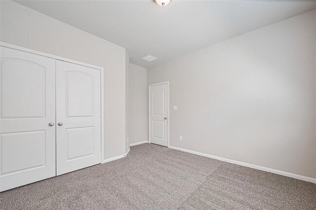 Building Photo - 24019 Prairie Glen Ln