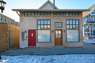 Building Photo - 814 Grand Ave