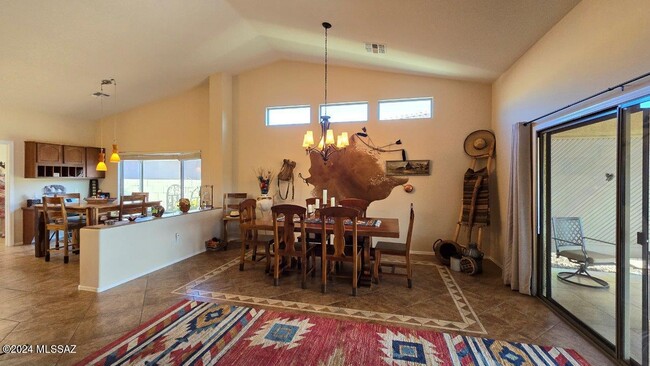 Building Photo - 37796 S Golf Course Dr