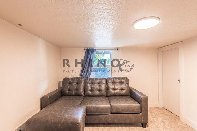 Building Photo - 343 E Coatsville Ave