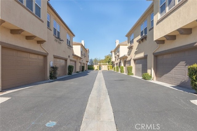 Building Photo - 1800 E Lakeshore Dr