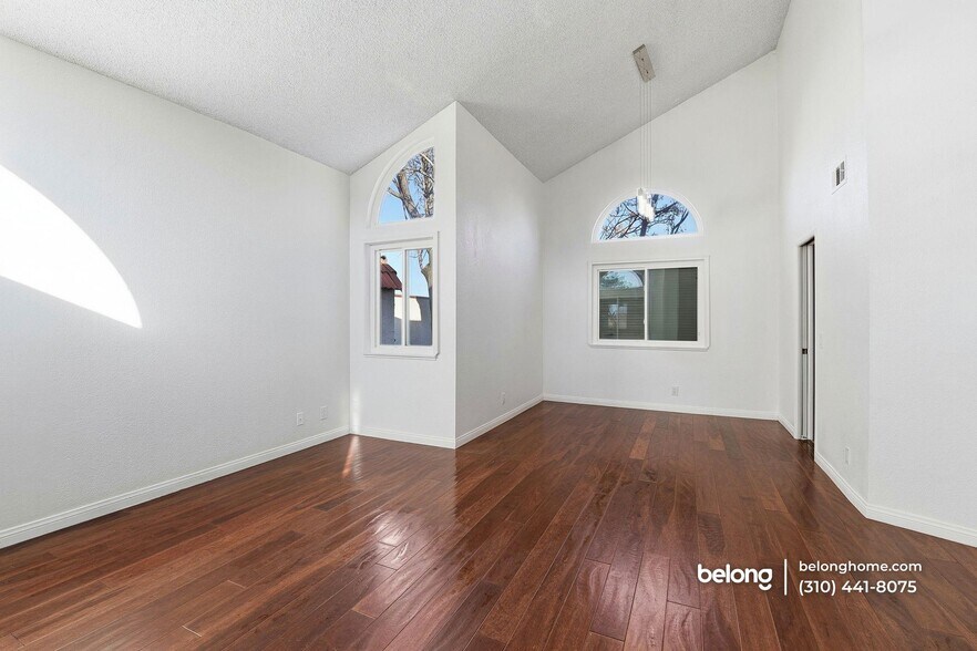 Building Photo - 44648 17th St E