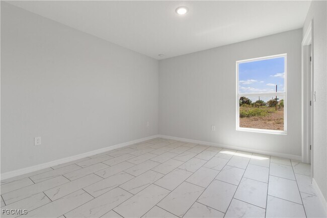 Building Photo - 8022 Melody Cir