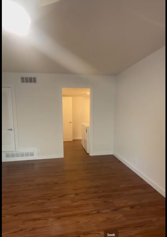 Building Photo - 228 Avenue F