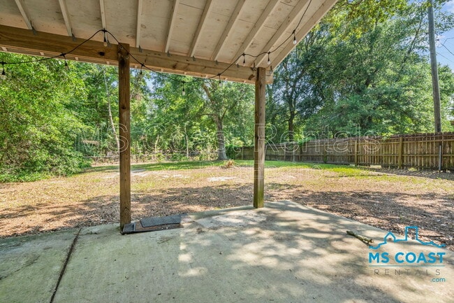 Building Photo - 2538 Bryn Mawr Ave