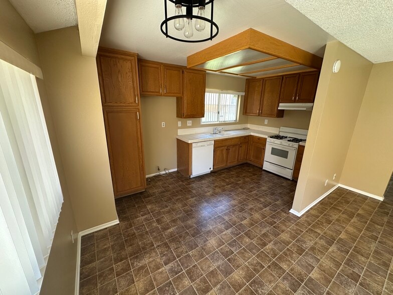 Building Photo - 2726 Coria Pl