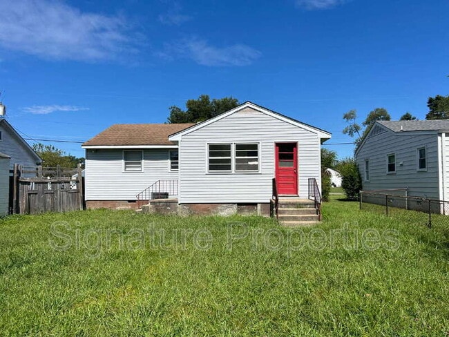 Building Photo - 109 N New Ave