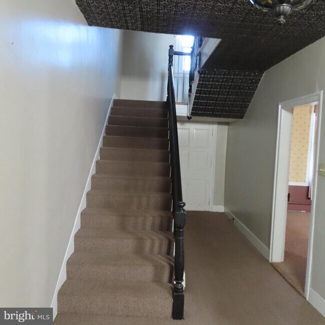 Building Photo - 1410 Gillan Dr