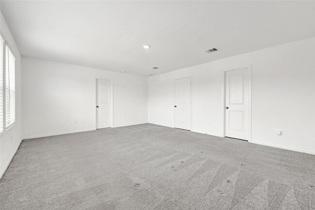 Building Photo - 227 River Grv Ct