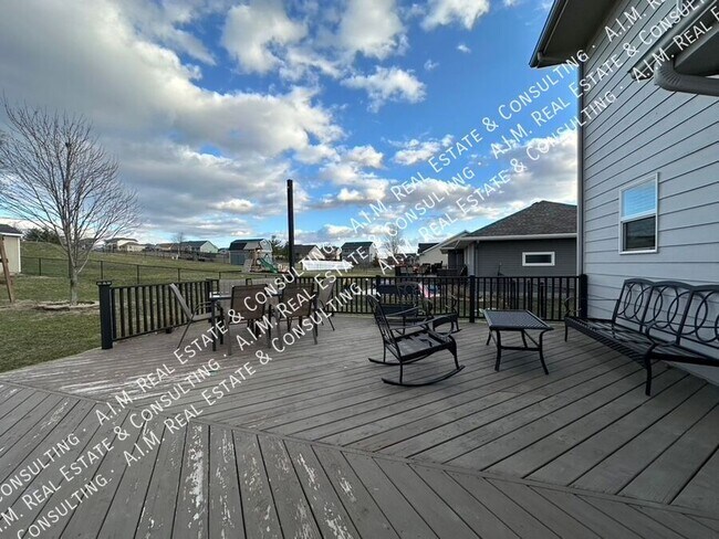 Building Photo - 1709 Crabapple Ln