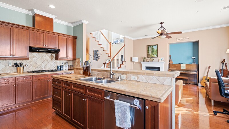 Building Photo - 2011 Bellaterra Ct