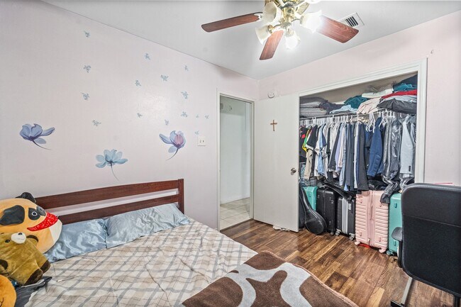 Building Photo - 7306 Kransburg Ranch Dr