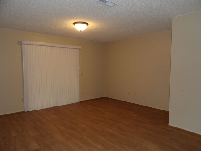 Building Photo - Candlebrook Townhomes, Enterprise, AL
