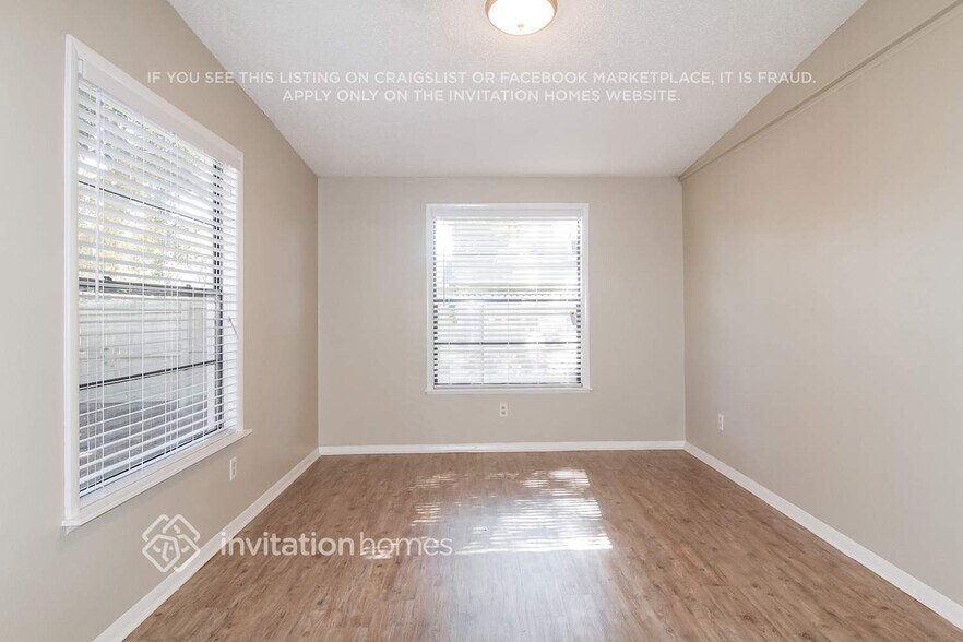 Building Photo - 10812 Scepter Dr