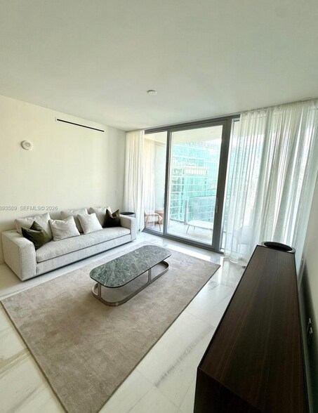 Building Photo - 300 Biscayne Boulevard Way