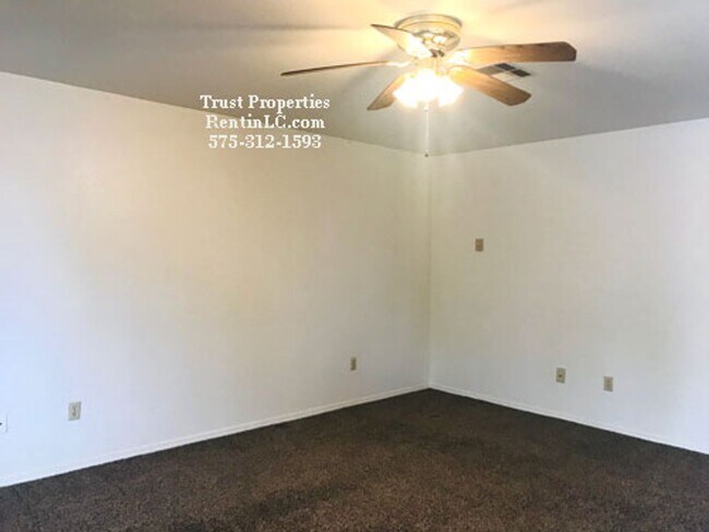 Building Photo - 1345 Branson Ave