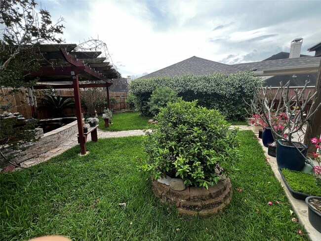 Building Photo - 2311 Echo Harbor Dr