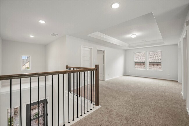 Building Photo - 21215 Central Vly Ln