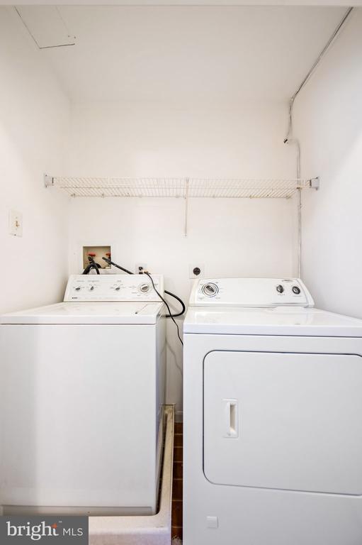 Building Photo - 1430 Redwood Ct