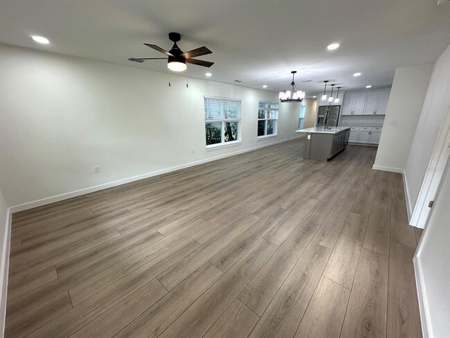 Building Photo - 223 S Forest Ave