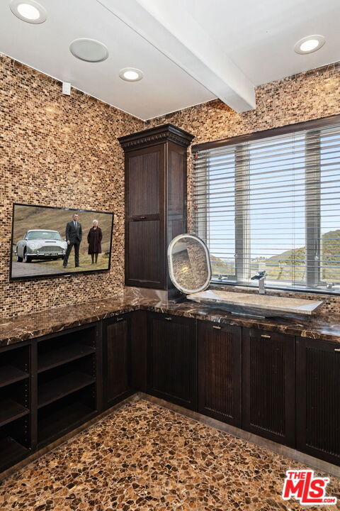 Building Photo - 12608 Promontory Rd