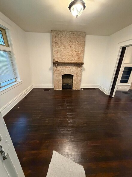 Building Photo - 3339 Webster Ave