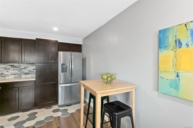 Building Photo - Remarkable 1 bedroom Condo in Governors Park