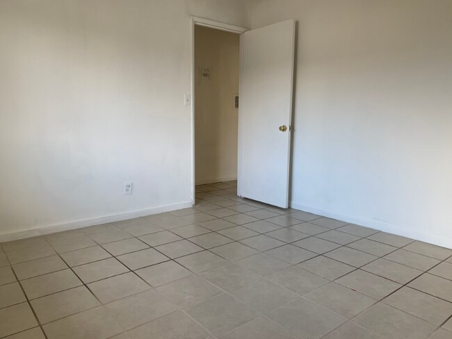 Building Photo - 3411 Orange Ave