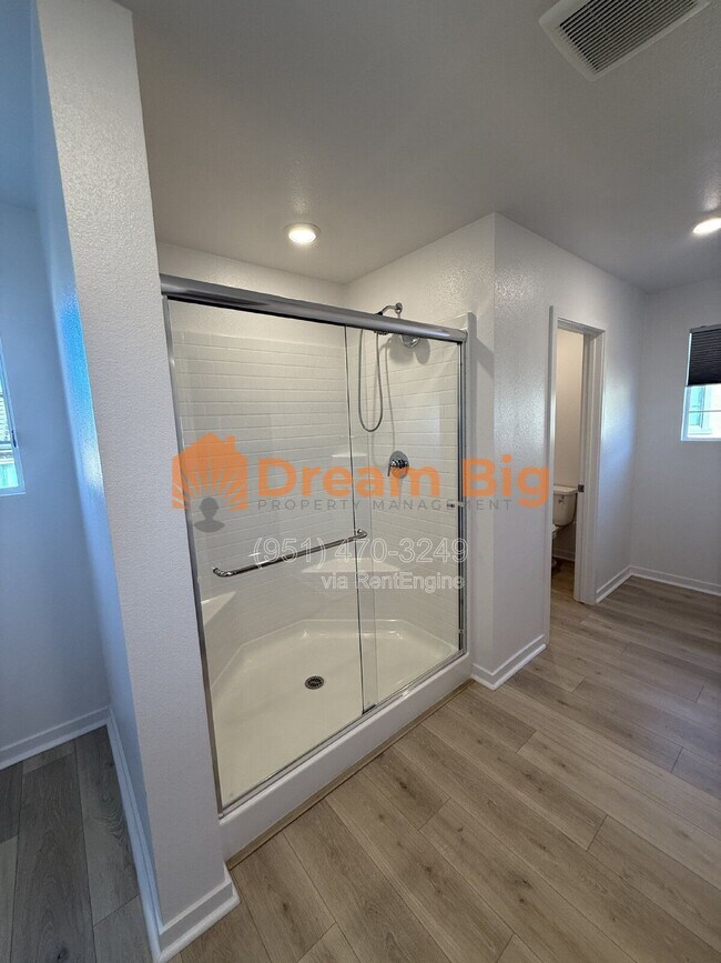 Building Photo - 2256 Stelamar Wy