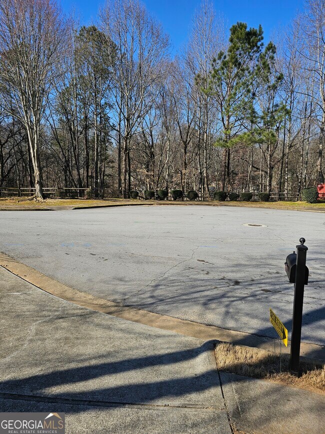 Building Photo - 1529 Sydney Pond Cir NW