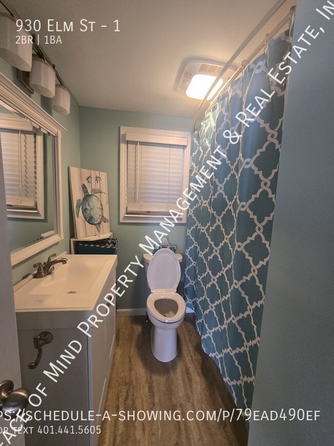 Building Photo - 930 Elm St