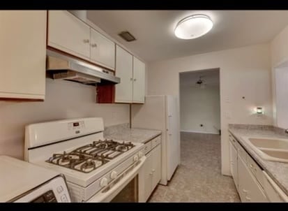 Building Photo - 2492 Sable Ave