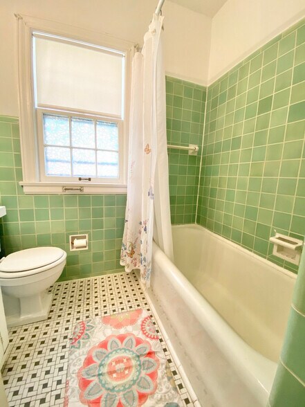 Building Photo - 3574 Lynnfield Rd