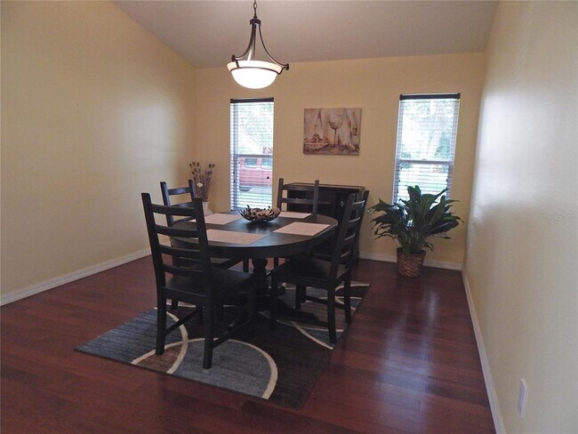 Building Photo - 5815 Heronview Cres Dr