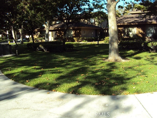 Building Photo - 16748 Cedarwood Cir