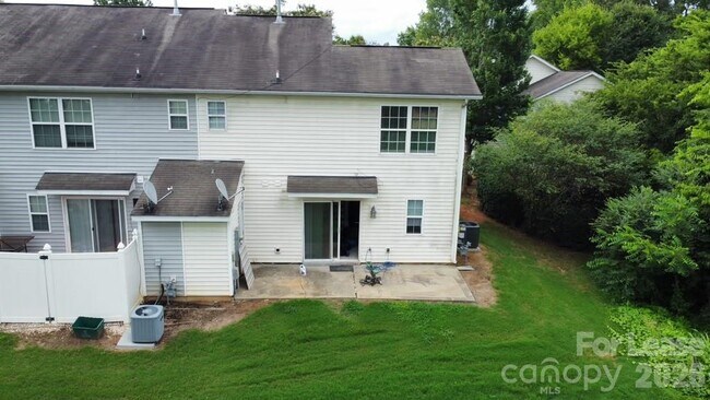 Building Photo - 10131 Ballyclare Ct