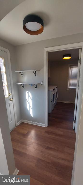 Building Photo - 19100 Annapolis Way