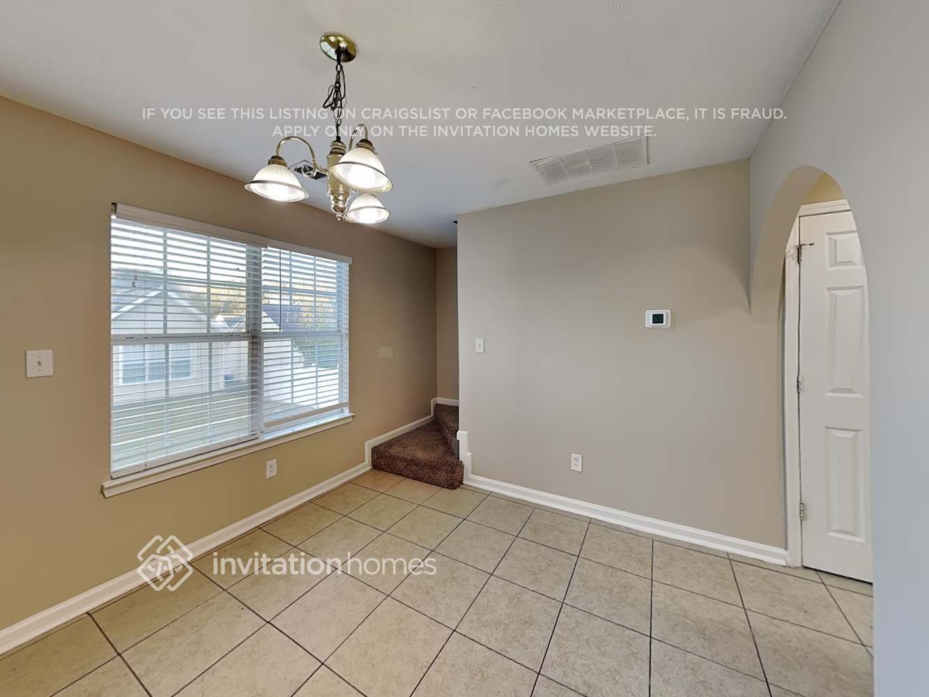 Building Photo - 3700 Pointe Cir
