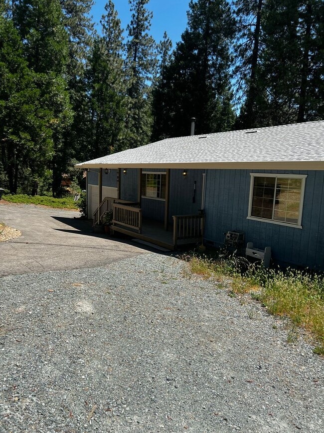 Building Photo - Pioneer Home